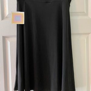 Brand new black LulaRoe Azure skirt NWT size large